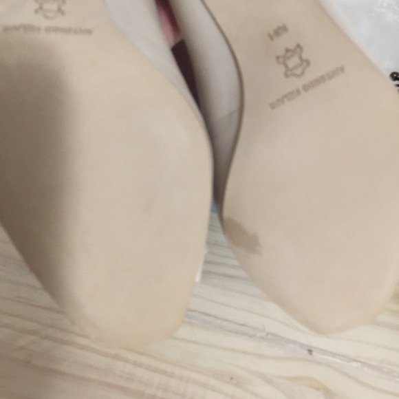 Antonio Melani open toe pumps. - Picture 6 of 8